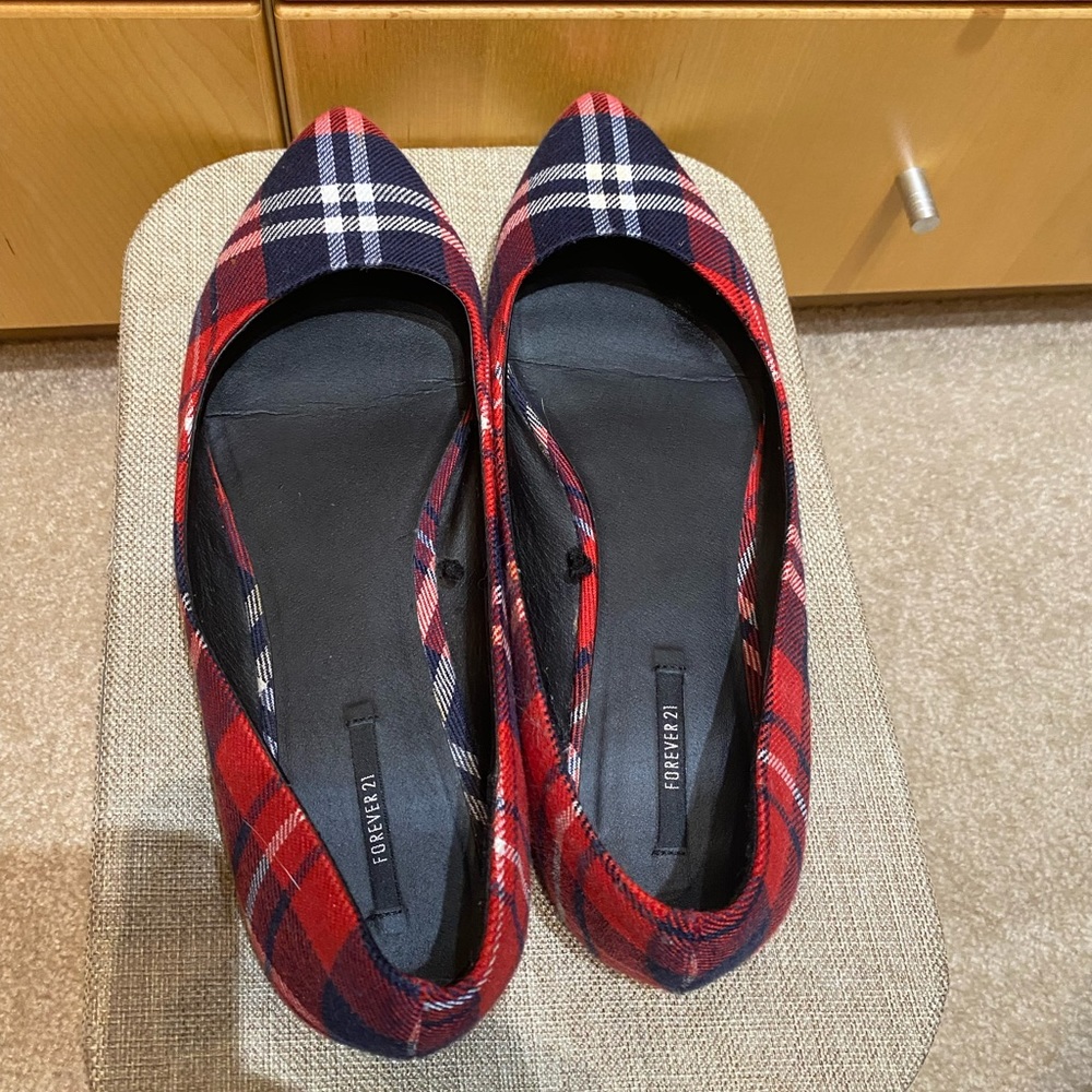 Forever21 Flat Shoes
